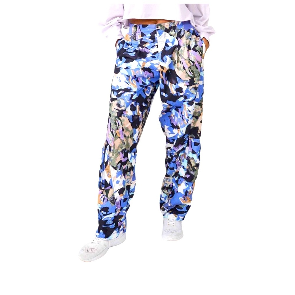 Mesmerize Me Pants Violet Slouchy Camo Cargo (NWT) Cross Posted